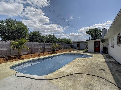 1627 Lamplighter Way, Orlando, FL 32818-5613