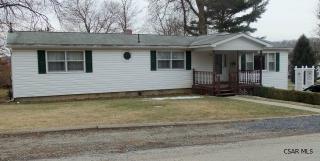 839 Race St, Somerset, PA 15501-1733