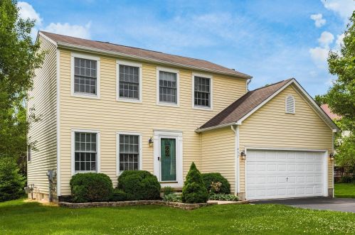 457 River Dr, Darbydale, OH 43123-8670