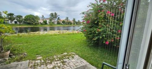 2012 184 Way, Hollywood FL  33029-5427 exterior
