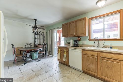 428 New Freedom Rd, Berlin Boro NJ  08009-9514 exterior