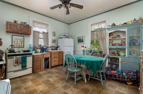 214 Depot St, Grass Valley CA  95945-6827 exterior