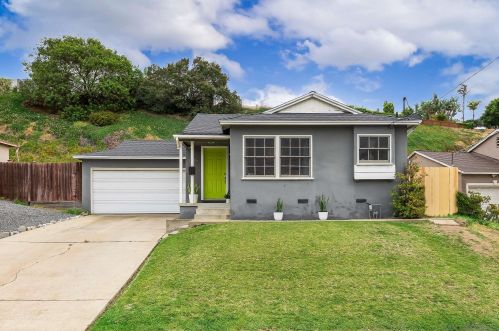1735 Parrot St, San Diego, CA 92105-5621