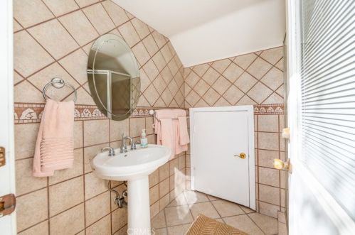 41774 Carleton Way, Temecula CA  92591-1897 exterior