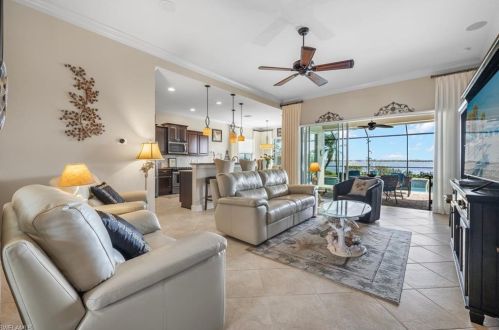 9407 Quarry Dr, Naples FL  34120-5223 exterior