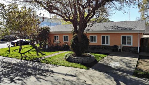 936 Cottage Dr, Woodland, CA 95695-4933