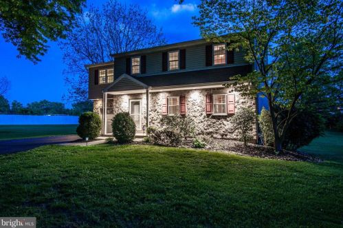 1116 Amber Ln, Lansdale, PA 19446-4754