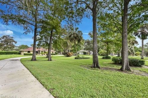 3461 15th Ave, Naples, FL 34117-5351