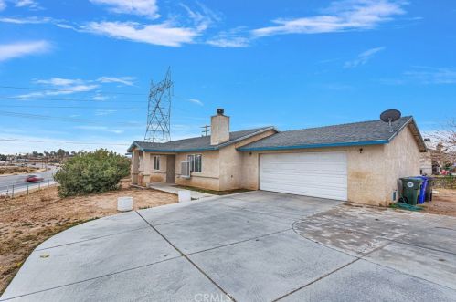 16205 Llanada Ave, Victorville, CA 92394-1110