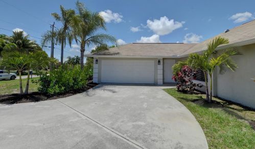 6568 Chugwater Cir, Port Saint Lucie FL  34983-2305 exterior