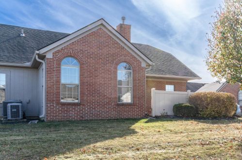 2119 Ravine Woods Dr, Darbydale, OH 43123-8584