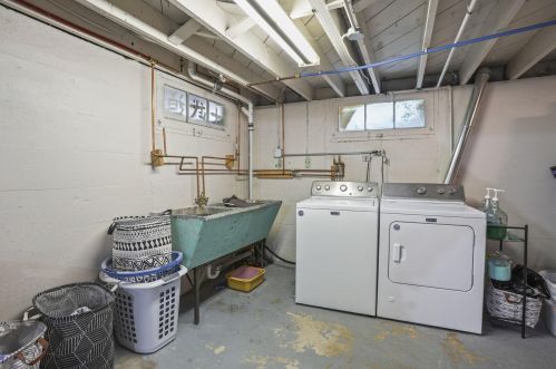 6927 35 Ave, Kenosha WI 53142-3942 exterior