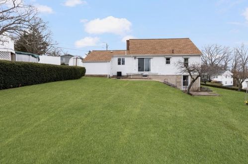 7 Mott St, Providence RI  02909-6024 exterior