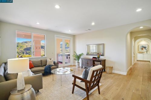 20 Rabble Rd, Orinda CA  94563-3718 exterior