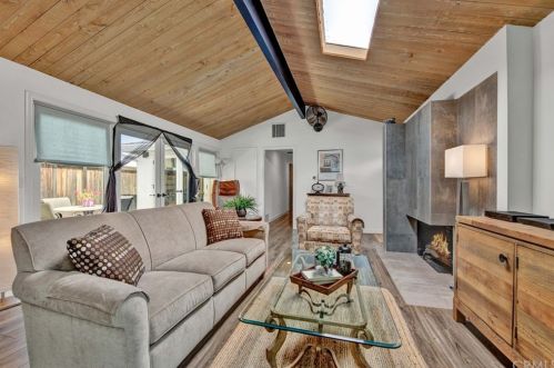347 Walnut St, Newport Beach, CA 92663-1921