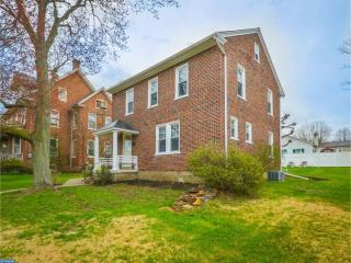 234 Broad St, Souderton, PA 18964-1211