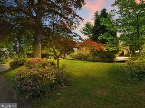 612 Beechwood Rd, Willow Grove PA  19090-1304 exterior