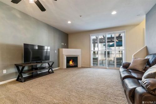 4303 Clarinbridge Cir, Pleasanton, CA 94568-7209