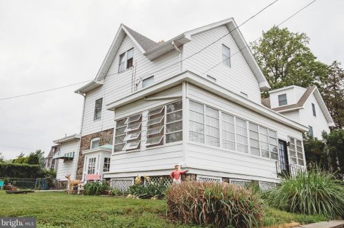 31 Delaware Ave, Ridley Park, PA 19078-1619