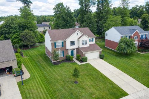 1739 Hunters Wood Ct, Milford, OH 45150-8775