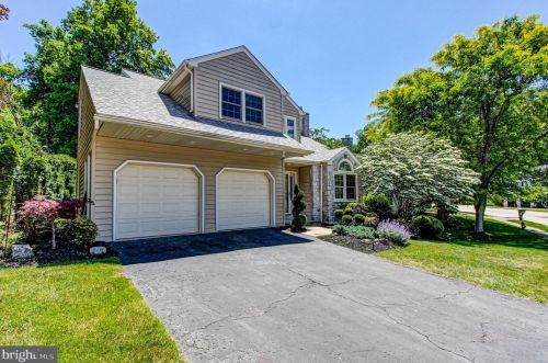 52 Casselberry Dr, Norristown, PA 19403-2150