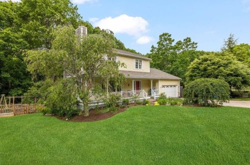 78 Village Hill Ln, North Kingstown RI  02852-7014 exterior