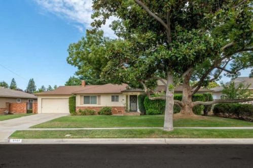 5727 4th St, Fresno, CA 93710-6333