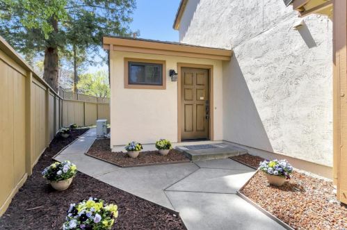 2086 Wente Way, San Jose, CA 95125-6101