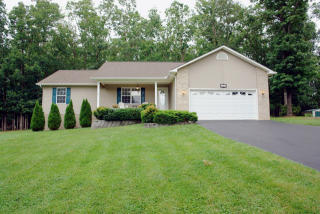 1007 Sunset Ridge Dr, Crossville, TN 38571-0468