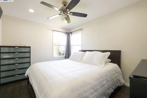 15928 Via Alamitos, San Lorenzo CA  94580-1435 exterior