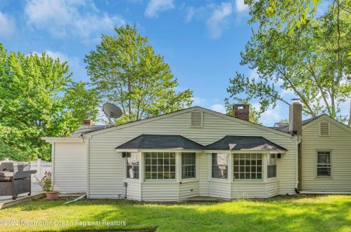 433 Lk Shr Dr, Bricktown NJ 08723-5079 exterior