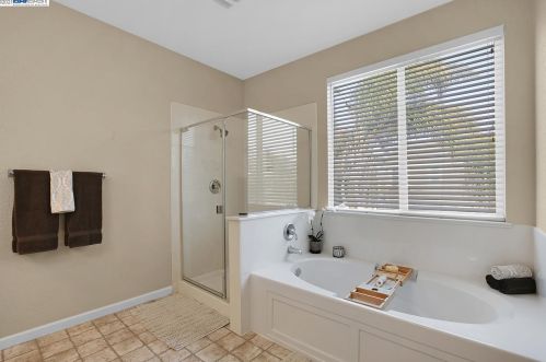 30 Matisse Ct, Oakley CA  94561-1777 exterior