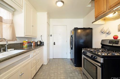 7862 Kingbee St, Downey CA  90242-3420 exterior