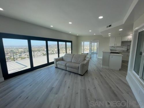 1110 Monterey Dr, El Cajon CA  92020-6718 exterior