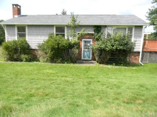 145 Racketts Rd, Westtown, NY 10998-2708