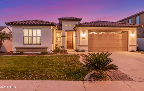 1515 Pelican Ct, Chandler, AZ 85286-5137