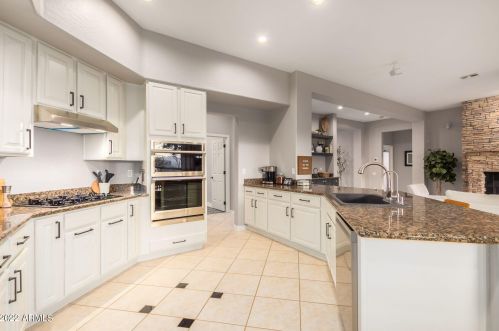 14644 4 Ave, Phoenix AZ 85041-5741 exterior