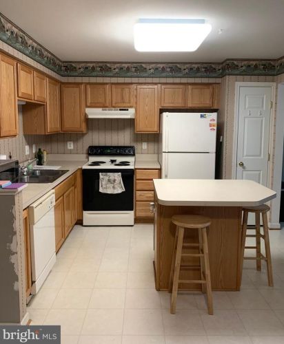 4503 Papillion Ct, Fredericksburg VA  22408-7740 exterior