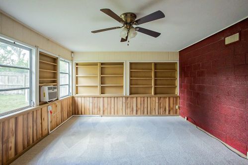 224 Holly Dr, Orange City, FL 32763-7513