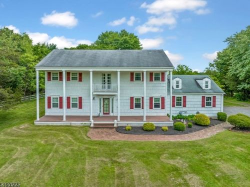250 Airport Rd, Bedminster, NJ 07921-2802