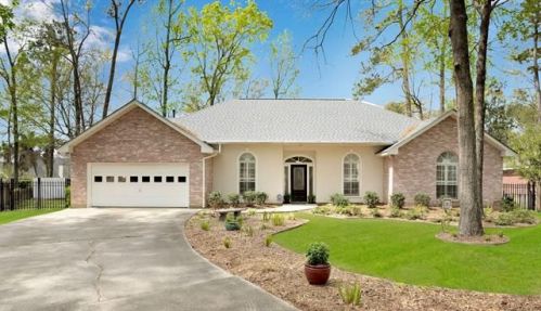 131 Richland Dr, Mandeville, LA 70448-6365