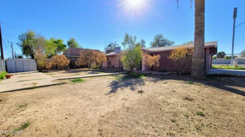 8245 31 Ave, Phoenix AZ 85009-5646 exterior