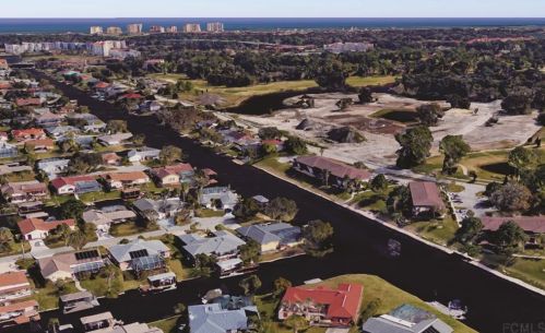 56 Clubhouse Dr, Palm Coast FL  32137-8135 exterior