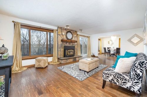 80 Mount Sumner Dr, Manchester CT  06043-7248 exterior