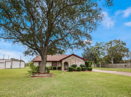 6918 Heron Ln, Pearland, TX 77584-7636
