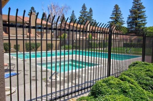 4085 Dale Rd, Modesto CA  95356-8898 exterior
