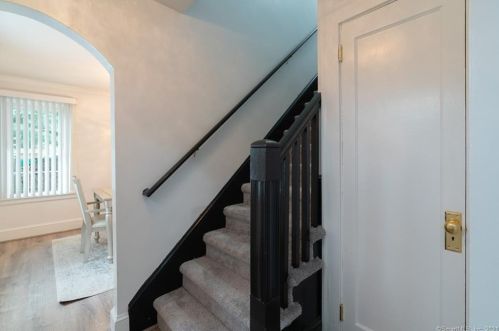87 Briar Cliff Ave, Waterbury CT  06708-2901 exterior