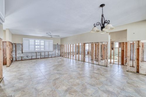 411 Lake Murex Blvd, Sanibel FL  33957-5536 exterior