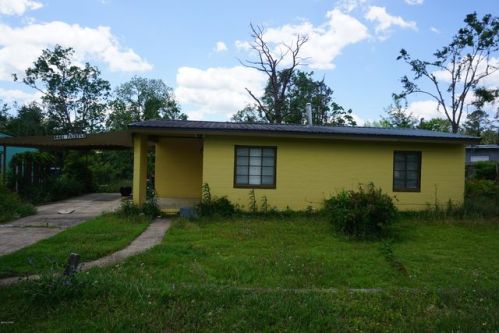 4461 Fairfax Rd, Marianna, FL 32446-2304