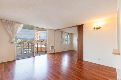 98-1038 Moanalua Rd, Aiea, HI